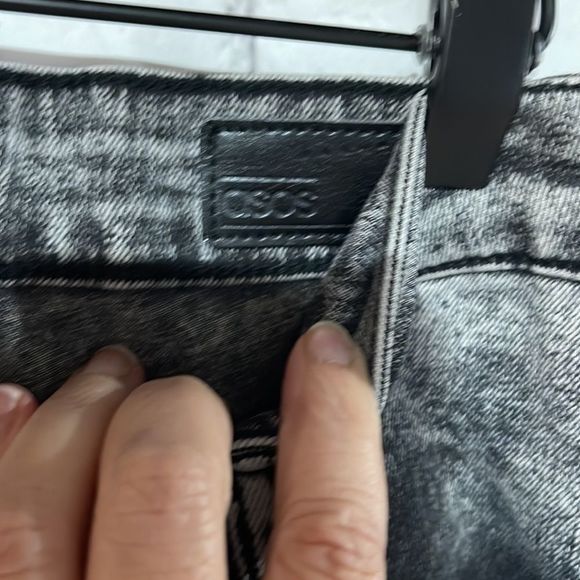 ASOS Black Distressed Acid Washed Jean Waist - Picture 11 of 16